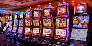Golden Toad live dealer table stream on mobile and desktop